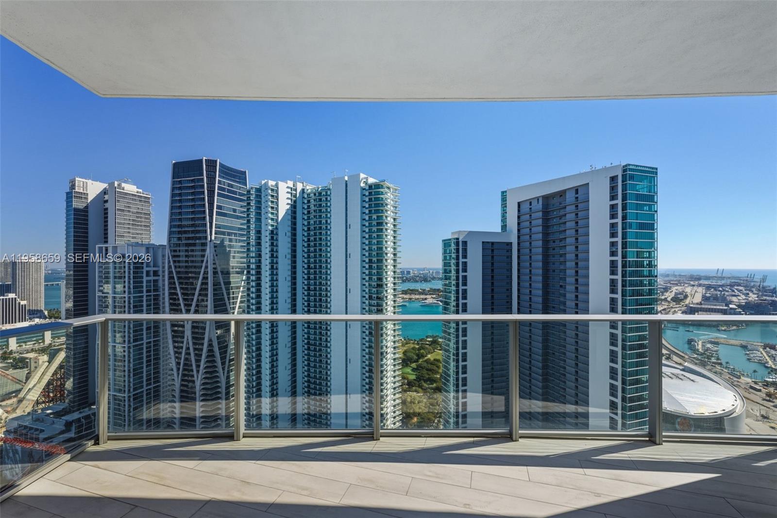 PARAMOUNT MIAMI WORLDCENT - Residential