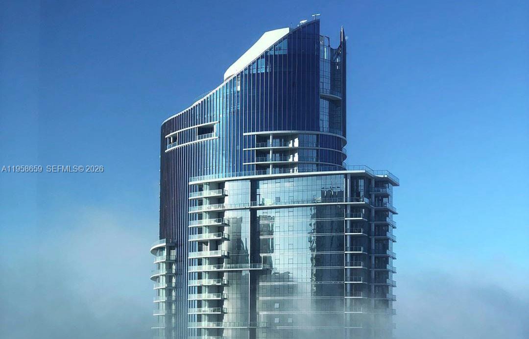 PARAMOUNT MIAMI WORLDCENT - Residential