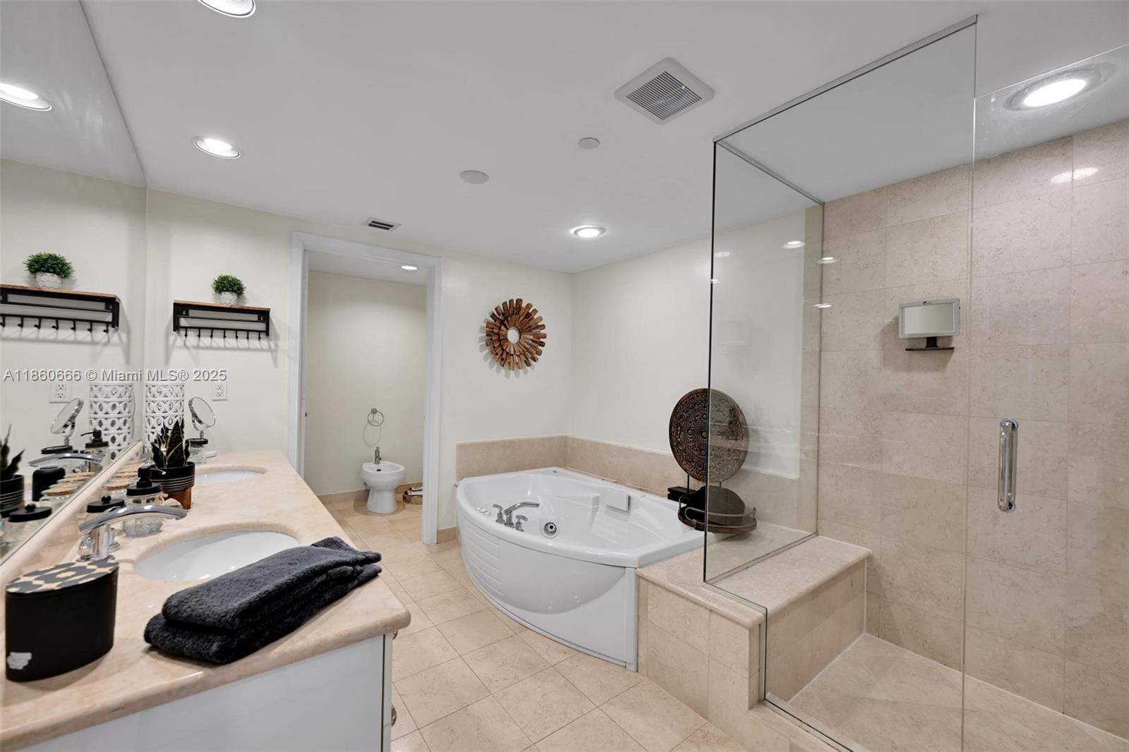 OCEAN PALMS CONDO - Residential Lease