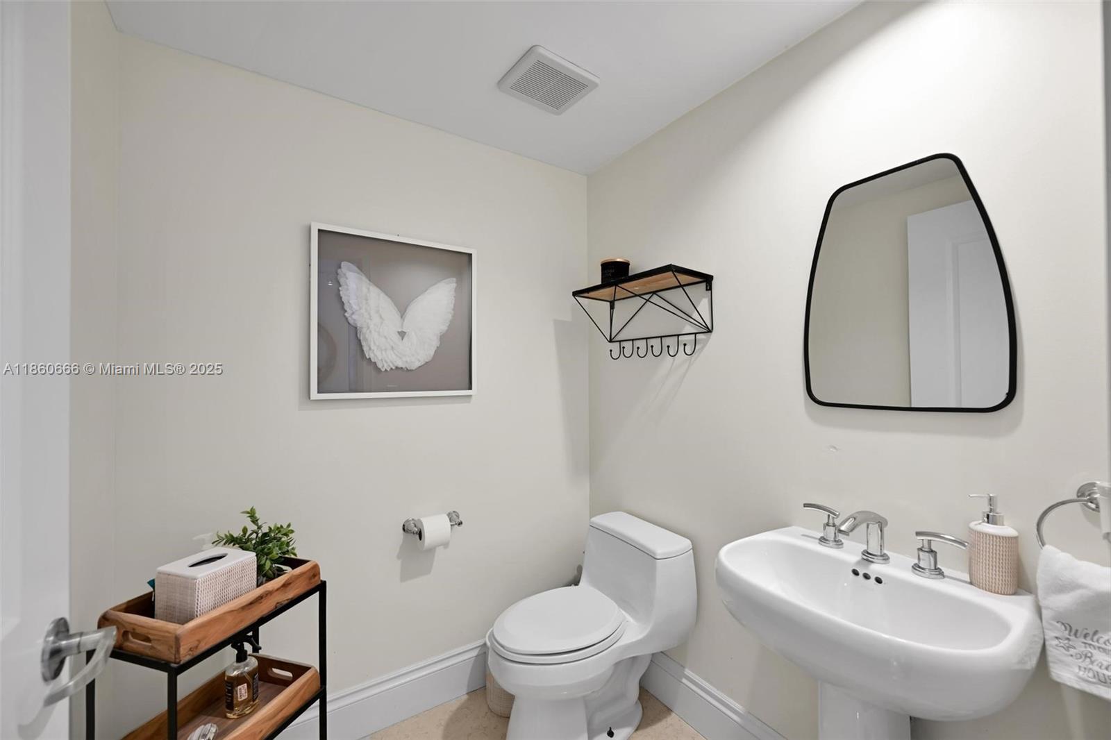 OCEAN PALMS CONDO - Residential Lease