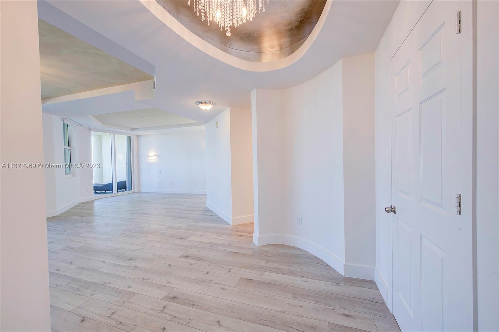 CARROLL WALK CONDO - Residential