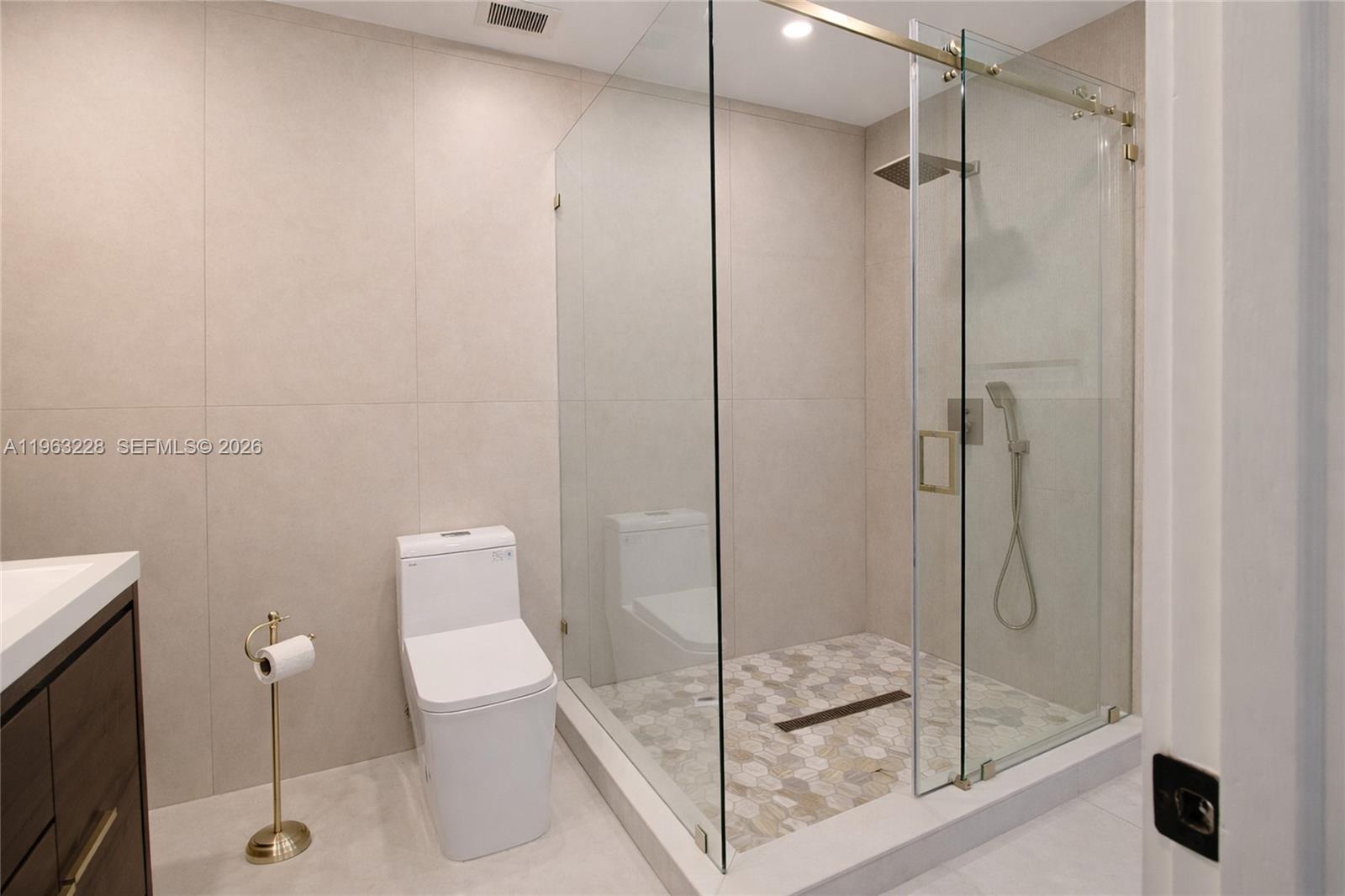 IMPERIAL POINT 3RD SEC - Residential