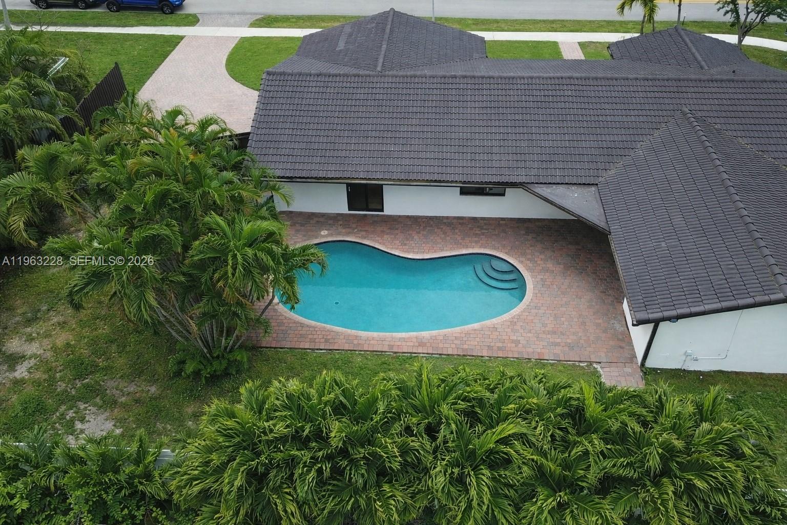 IMPERIAL POINT 3RD SEC - Residential