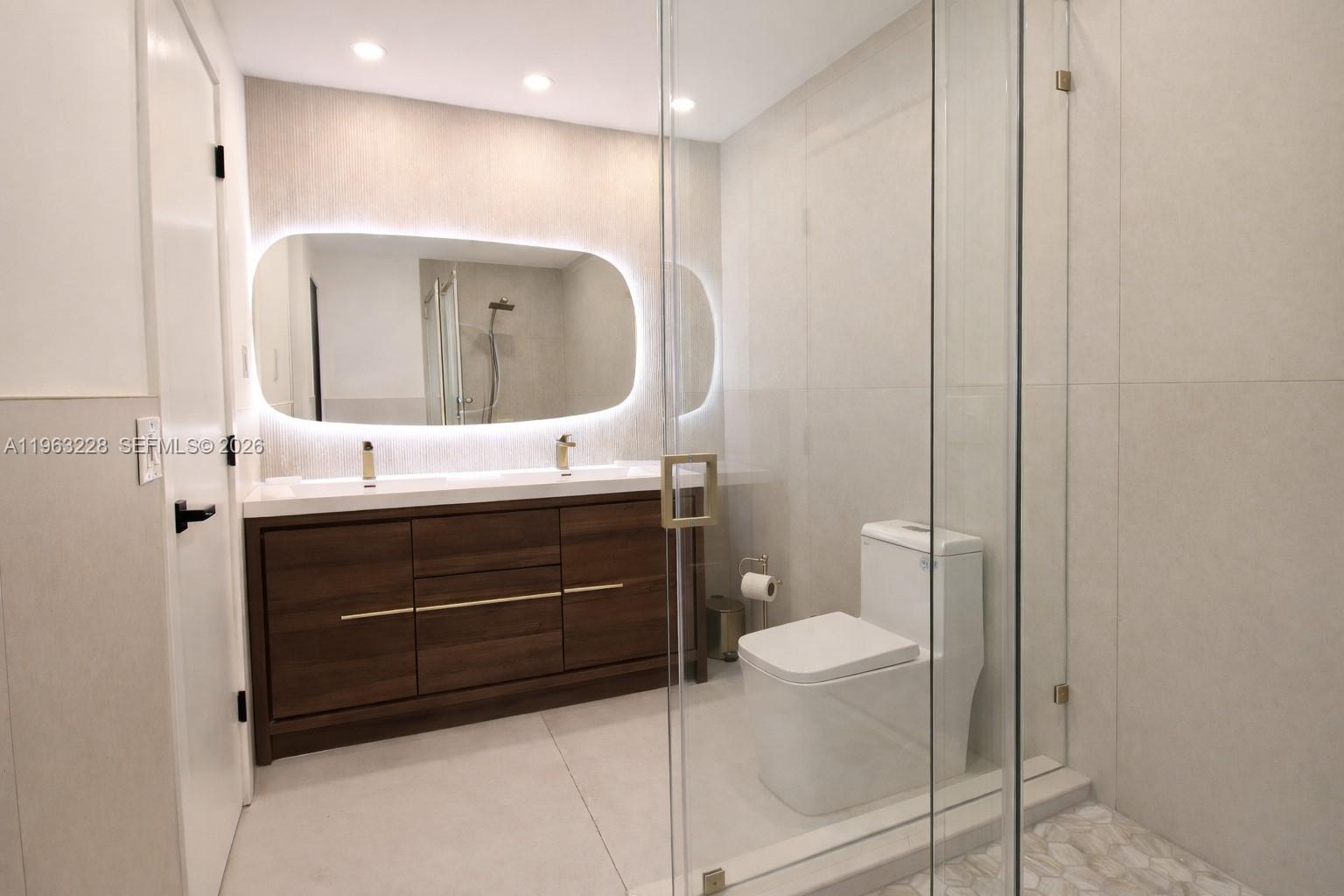 IMPERIAL POINT 3RD SEC - Residential