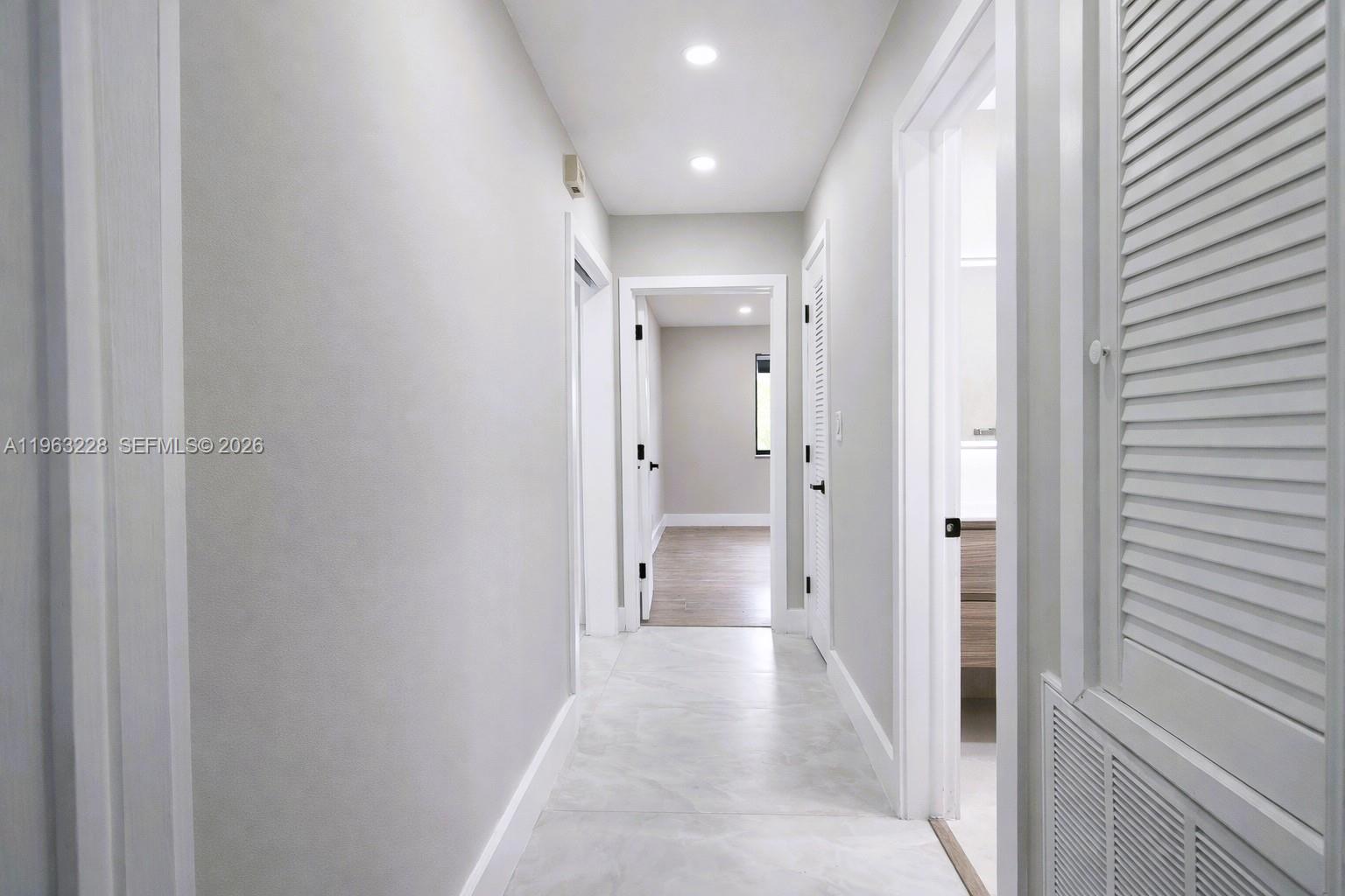 IMPERIAL POINT 3RD SEC - Residential