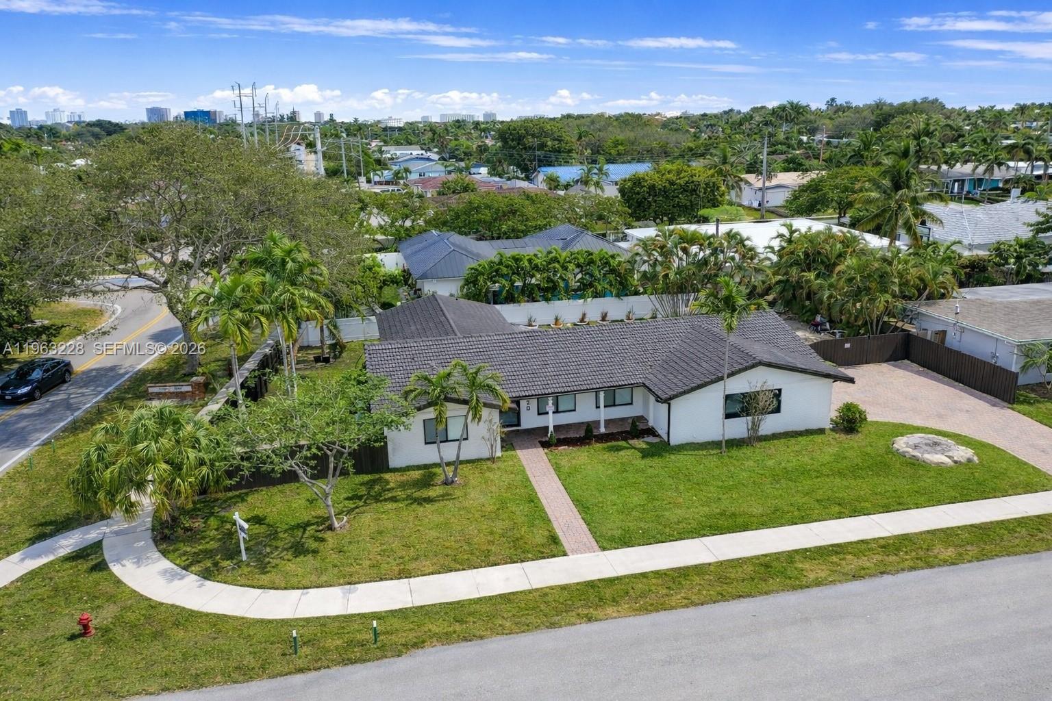 IMPERIAL POINT 3RD SEC - Residential