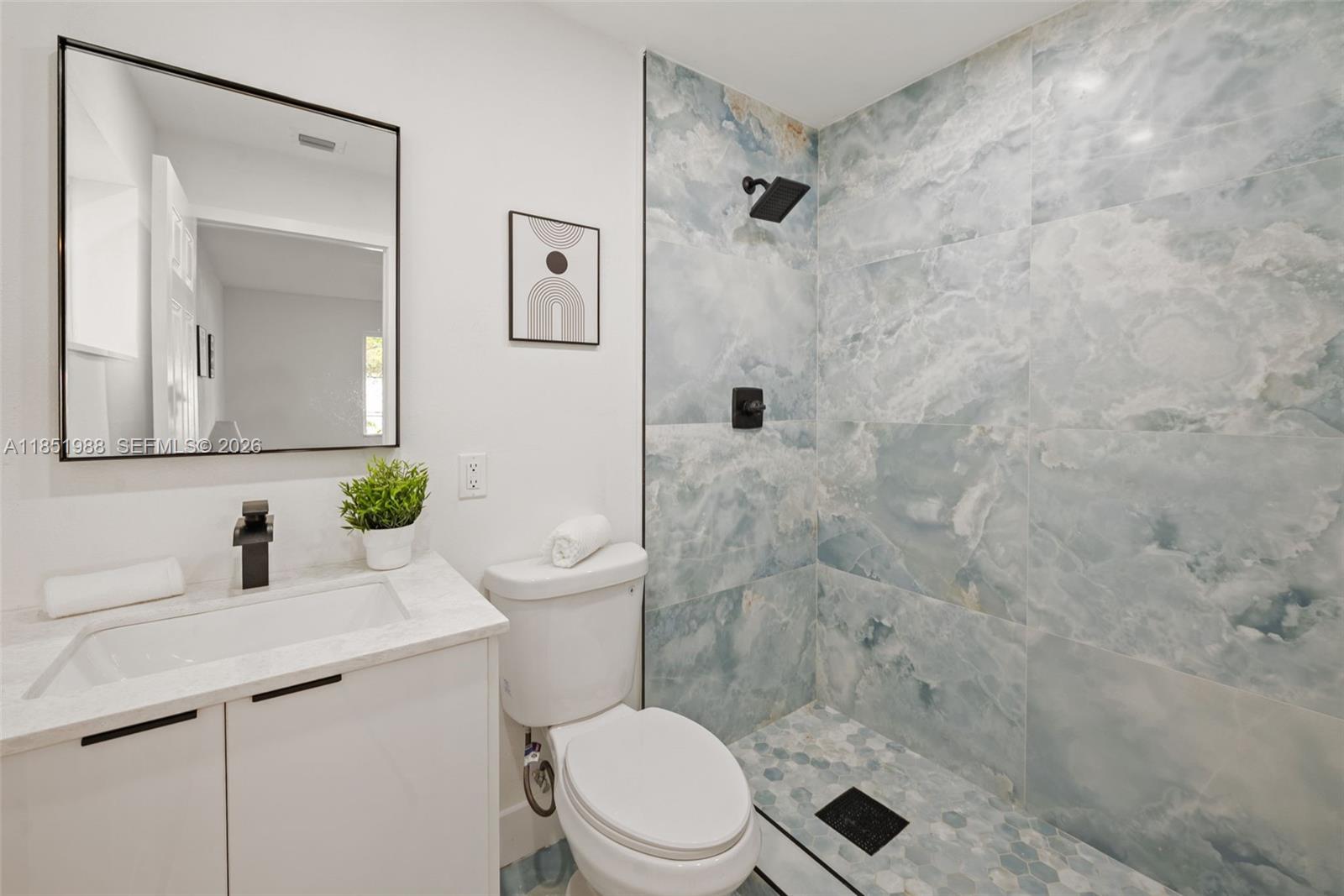 PARA VILLA HEIGHTS - Residential