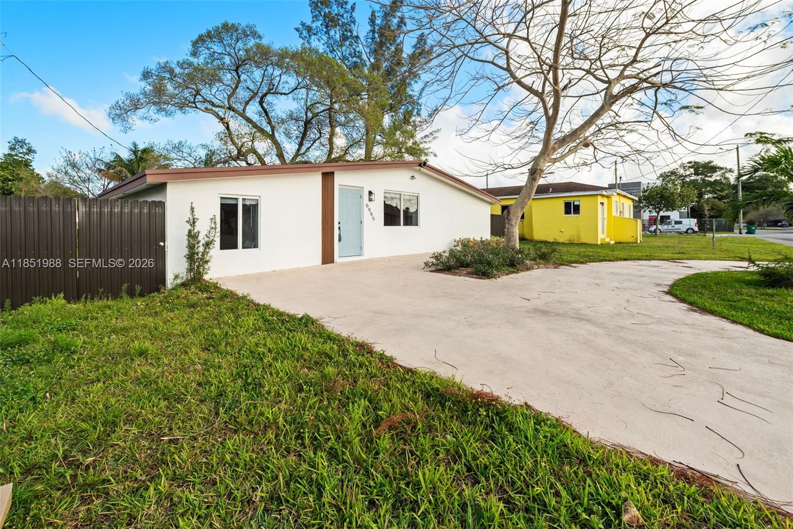 PARA VILLA HEIGHTS - Residential