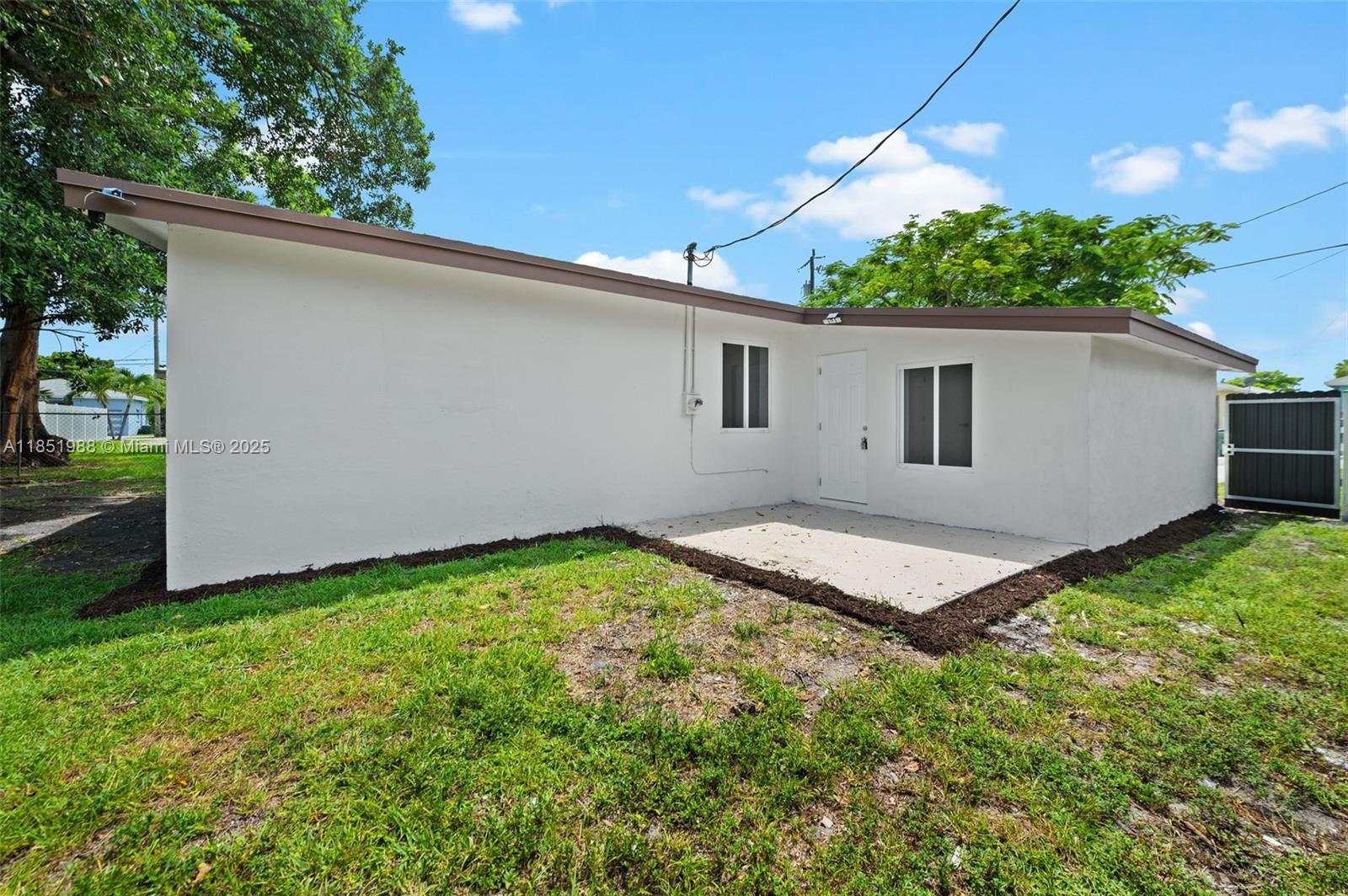 PARA VILLA HEIGHTS - Residential