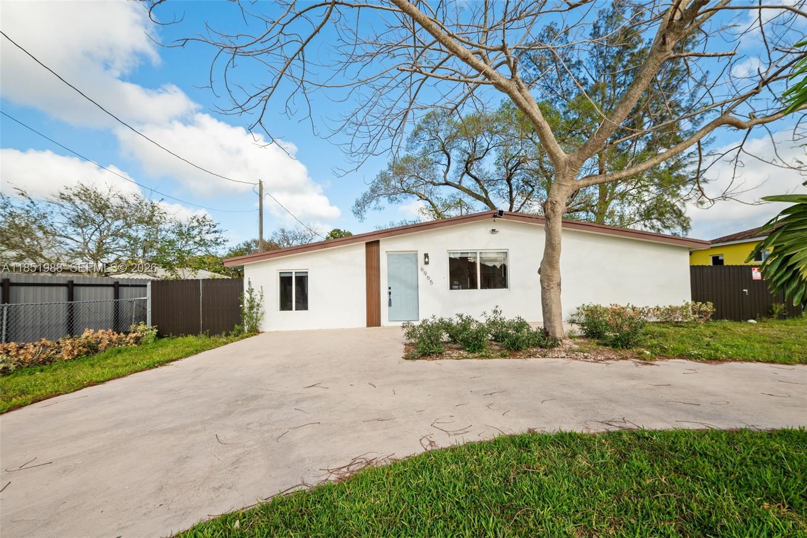 PARA VILLA HEIGHTS - Residential