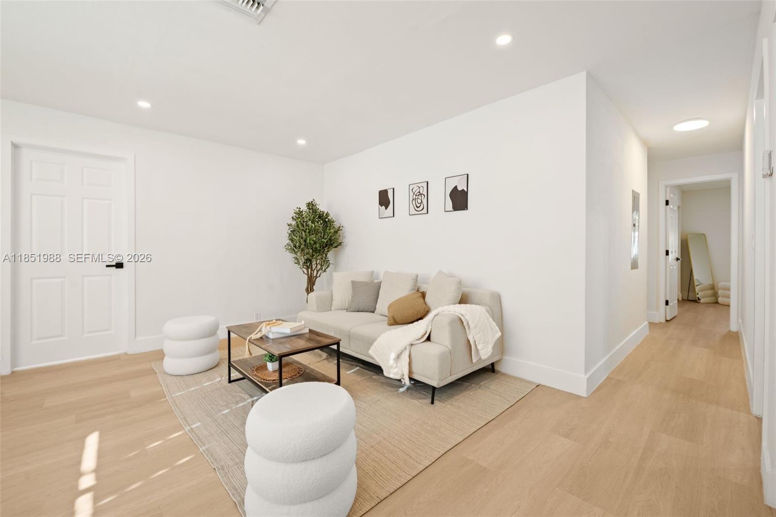 PARA VILLA HEIGHTS - Residential