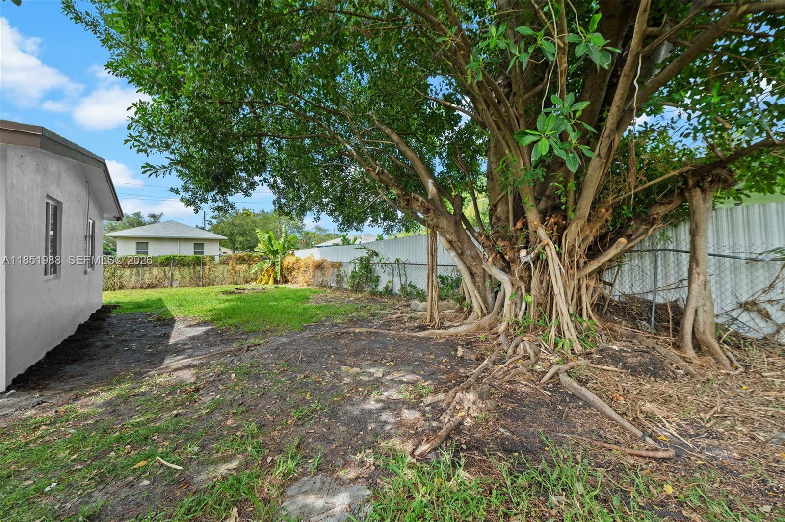 PARA VILLA HEIGHTS - Residential