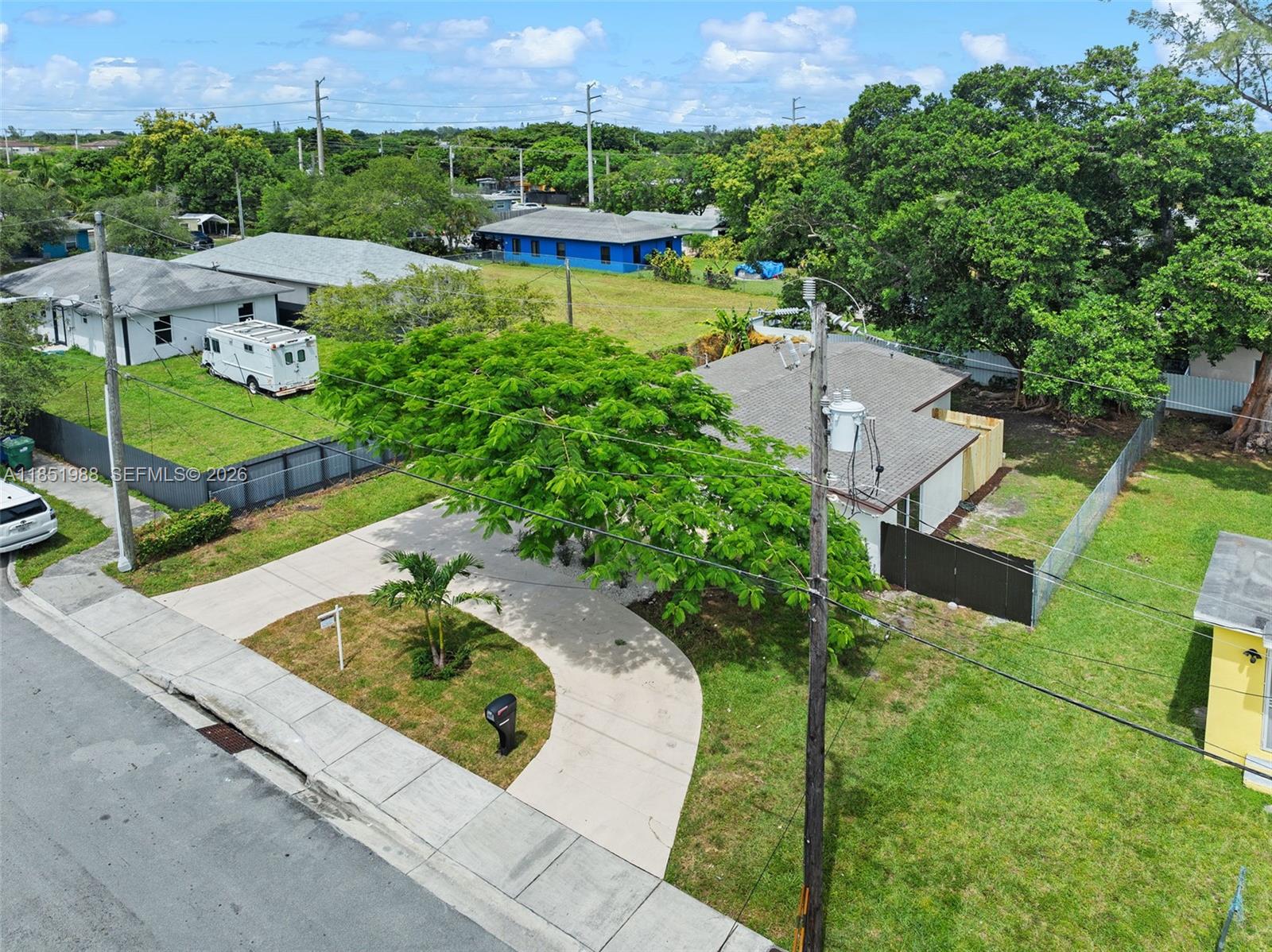 PARA VILLA HEIGHTS - Residential