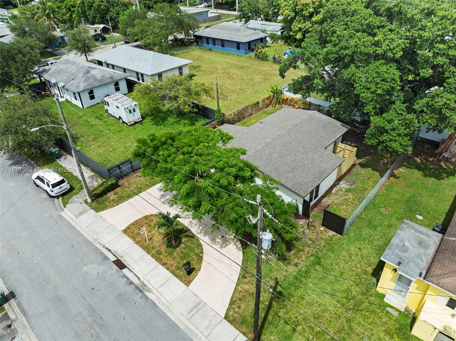 PARA VILLA HEIGHTS - Residential