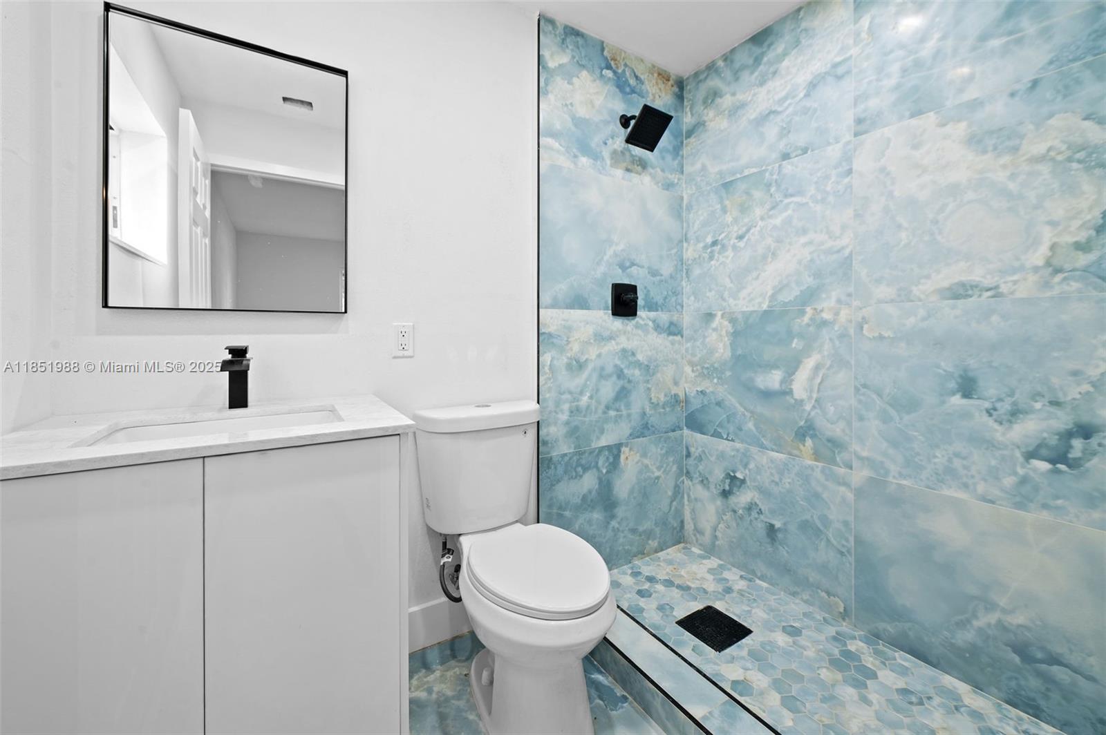 PARA VILLA HEIGHTS - Residential