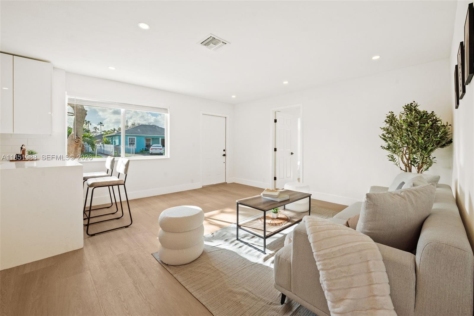 PARA VILLA HEIGHTS - Residential