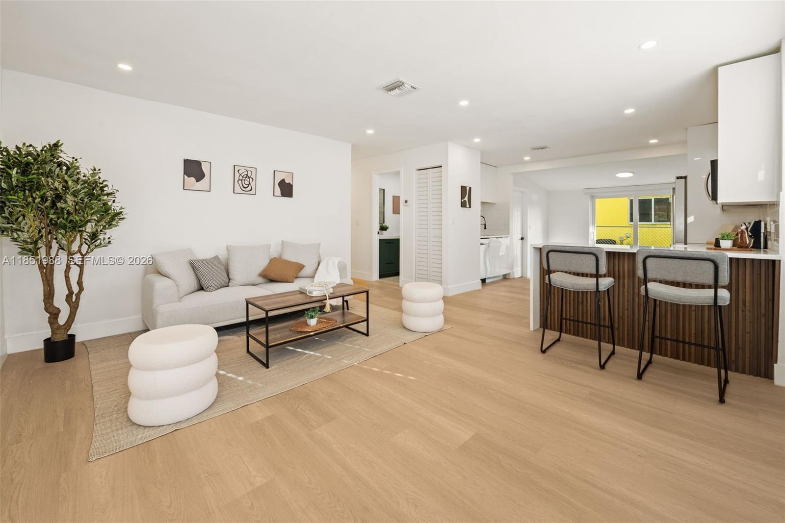 PARA VILLA HEIGHTS - Residential