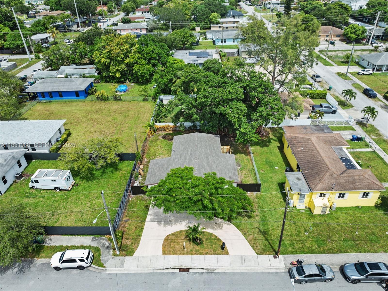 PARA VILLA HEIGHTS - Residential