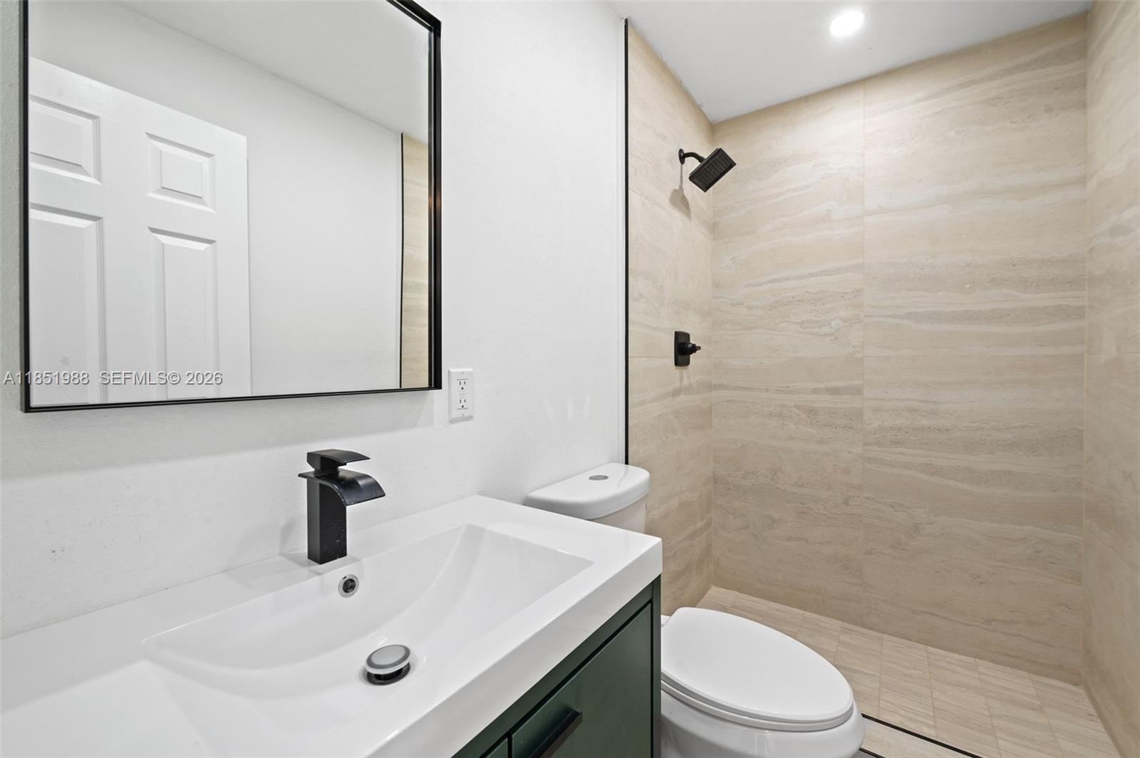 PARA VILLA HEIGHTS - Residential