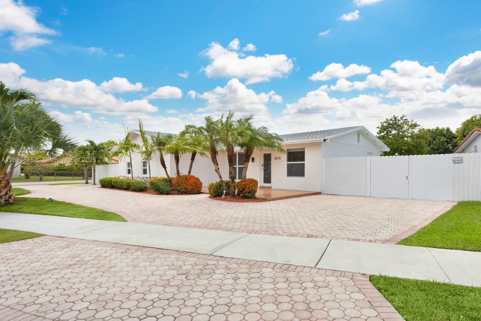 10770 SW 26th St 0