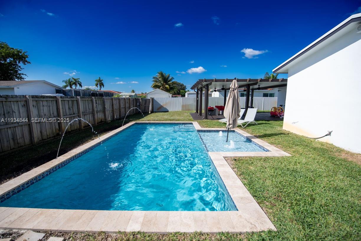 HOLLYWOOD HILLS AMEN PLAT - Residential