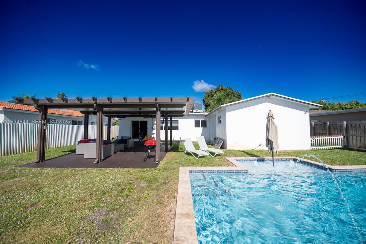 HOLLYWOOD HILLS AMEN PLAT - Residential