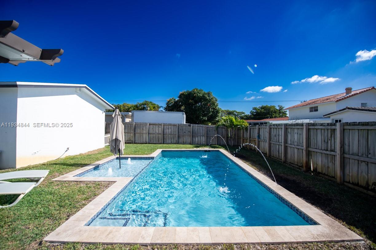 HOLLYWOOD HILLS AMEN PLAT - Residential