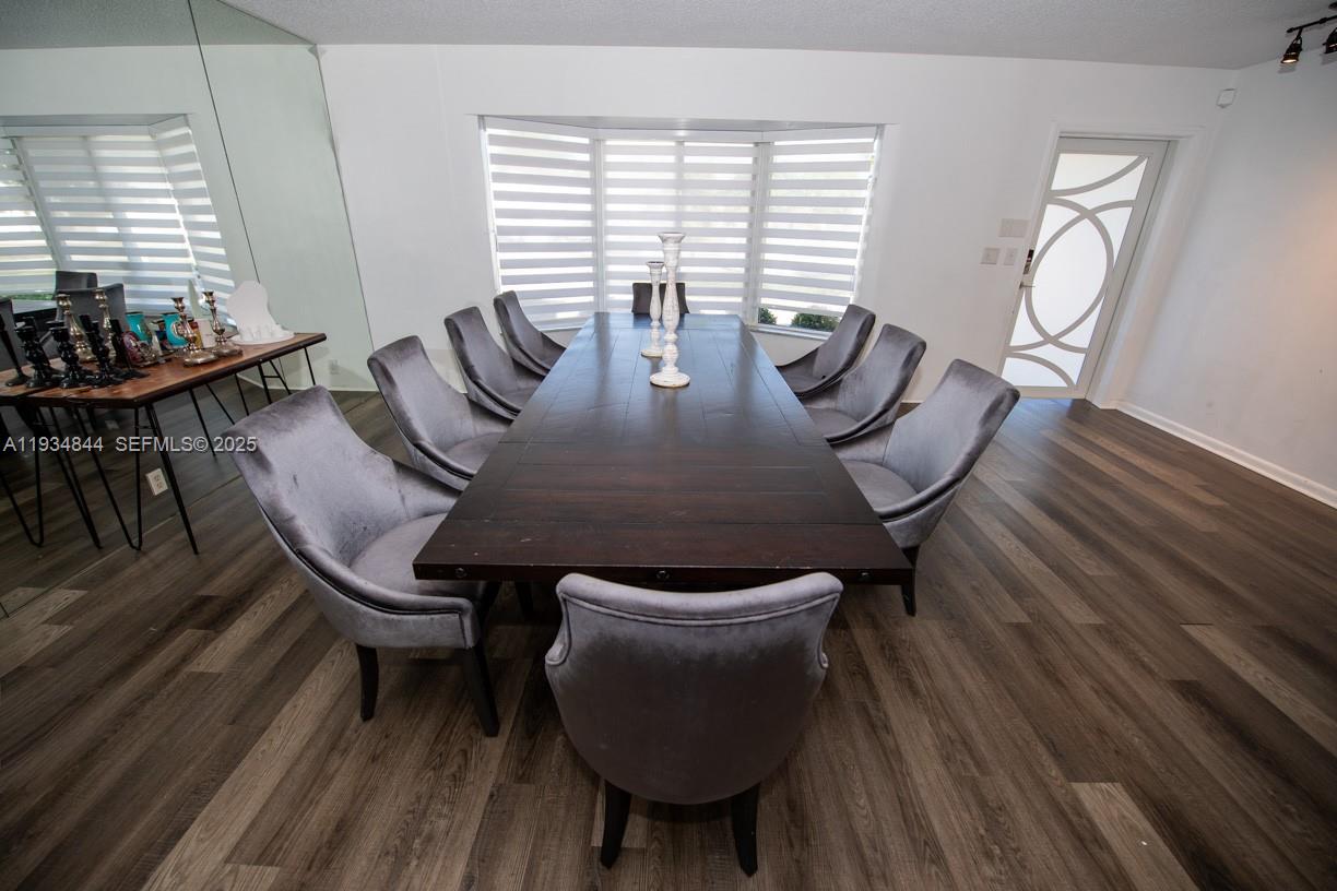 HOLLYWOOD HILLS AMEN PLAT - Residential