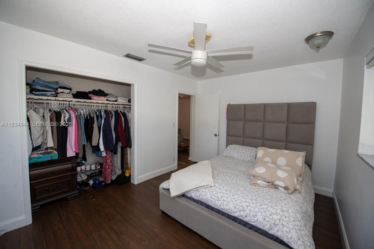 HOLLYWOOD HILLS AMEN PLAT - Residential