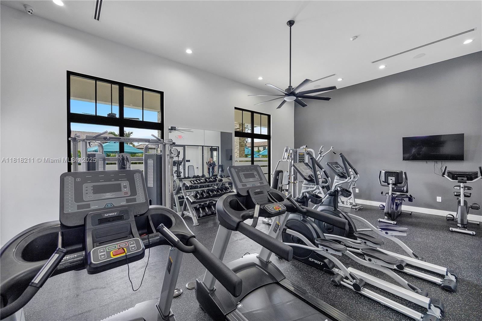 ESTATES AT SILVER PALM - Residential