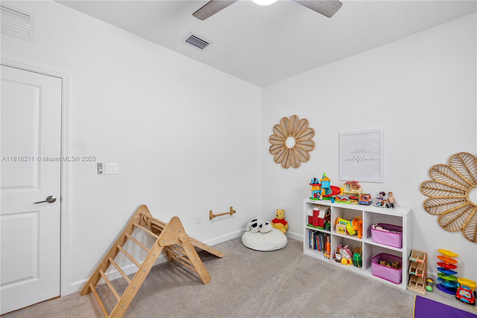 ESTATES AT SILVER PALM - Residential
