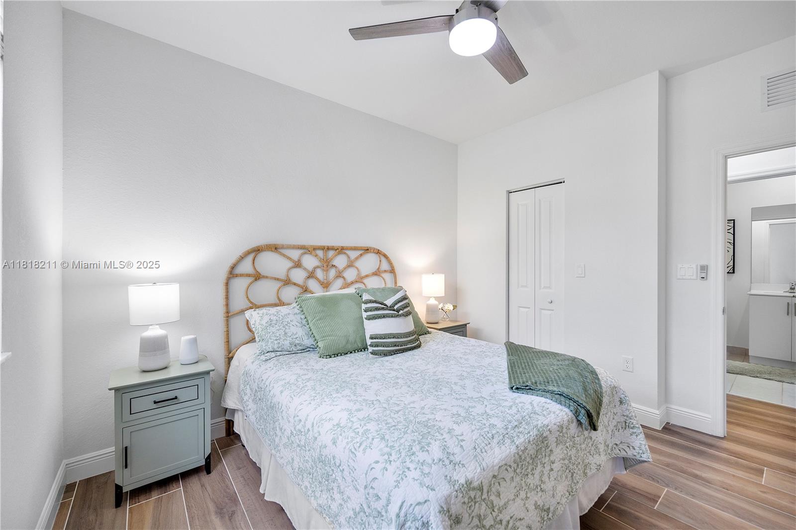 ESTATES AT SILVER PALM - Residential