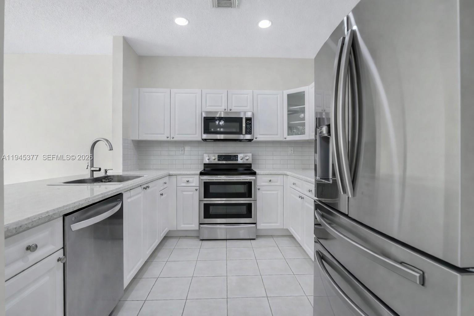 SILVER LAKES SEC 1 AMEND - Residential