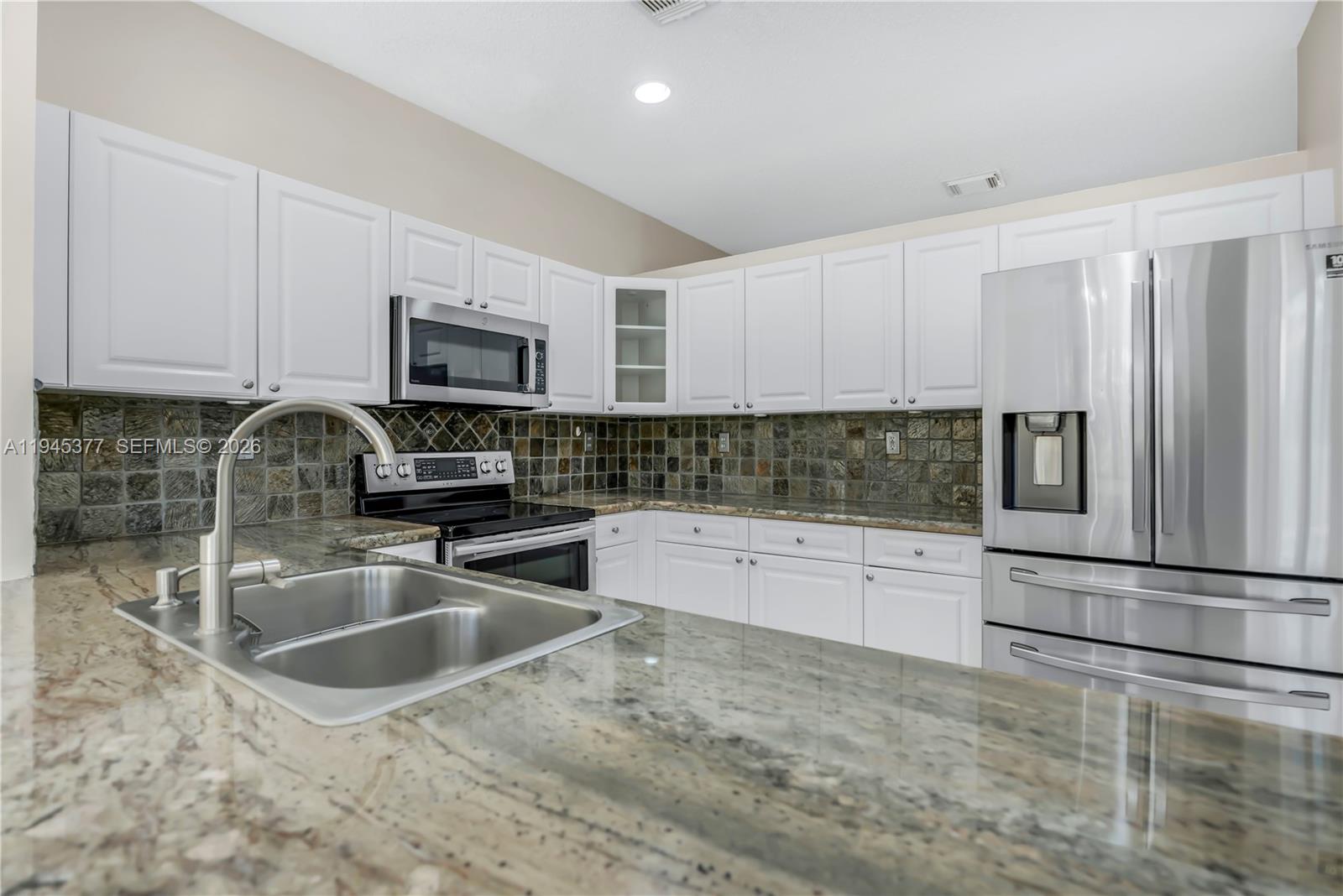 SILVER LAKES SEC 1 AMEND - Residential