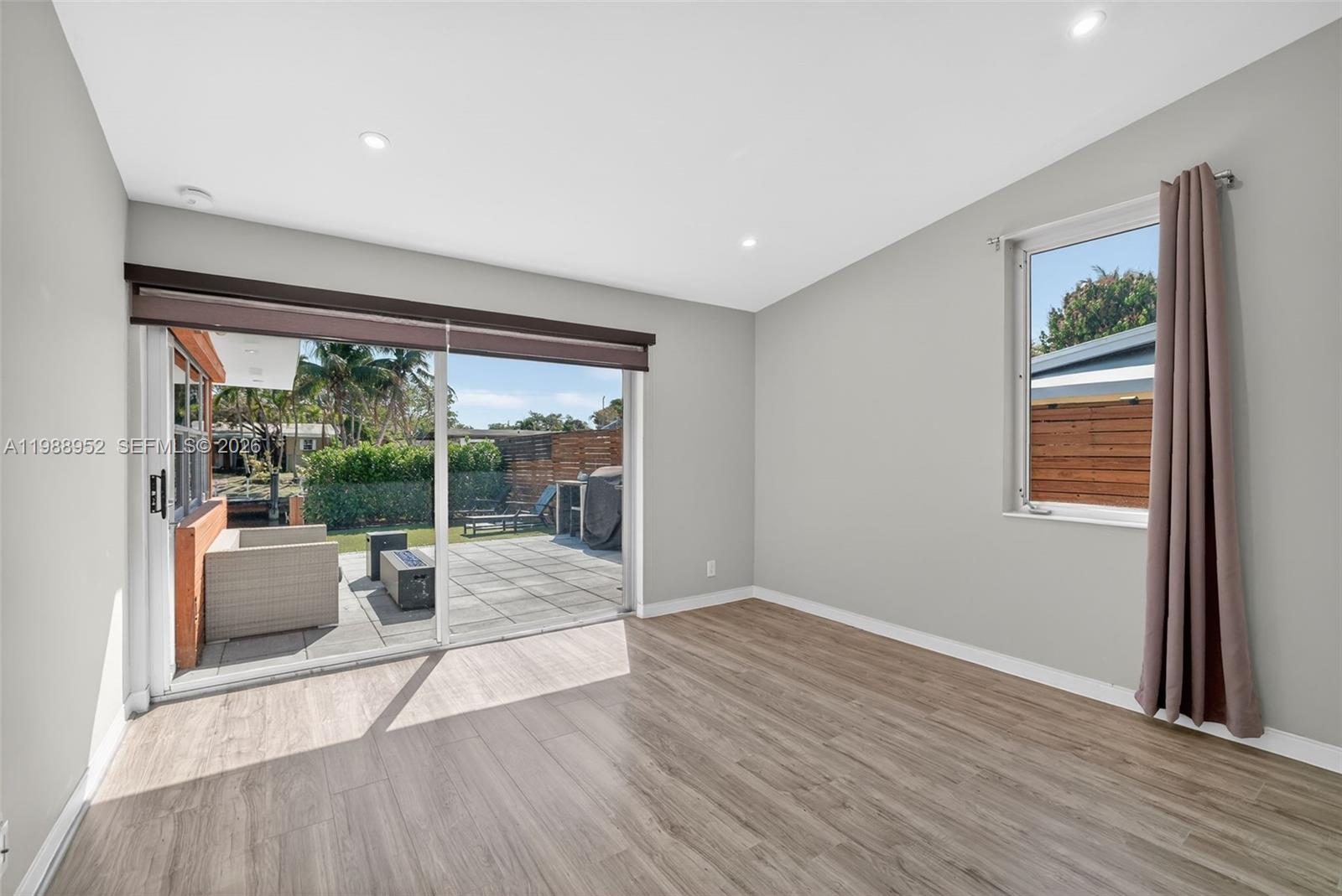 LAUDERDALE ISLES NO 2 - Residential