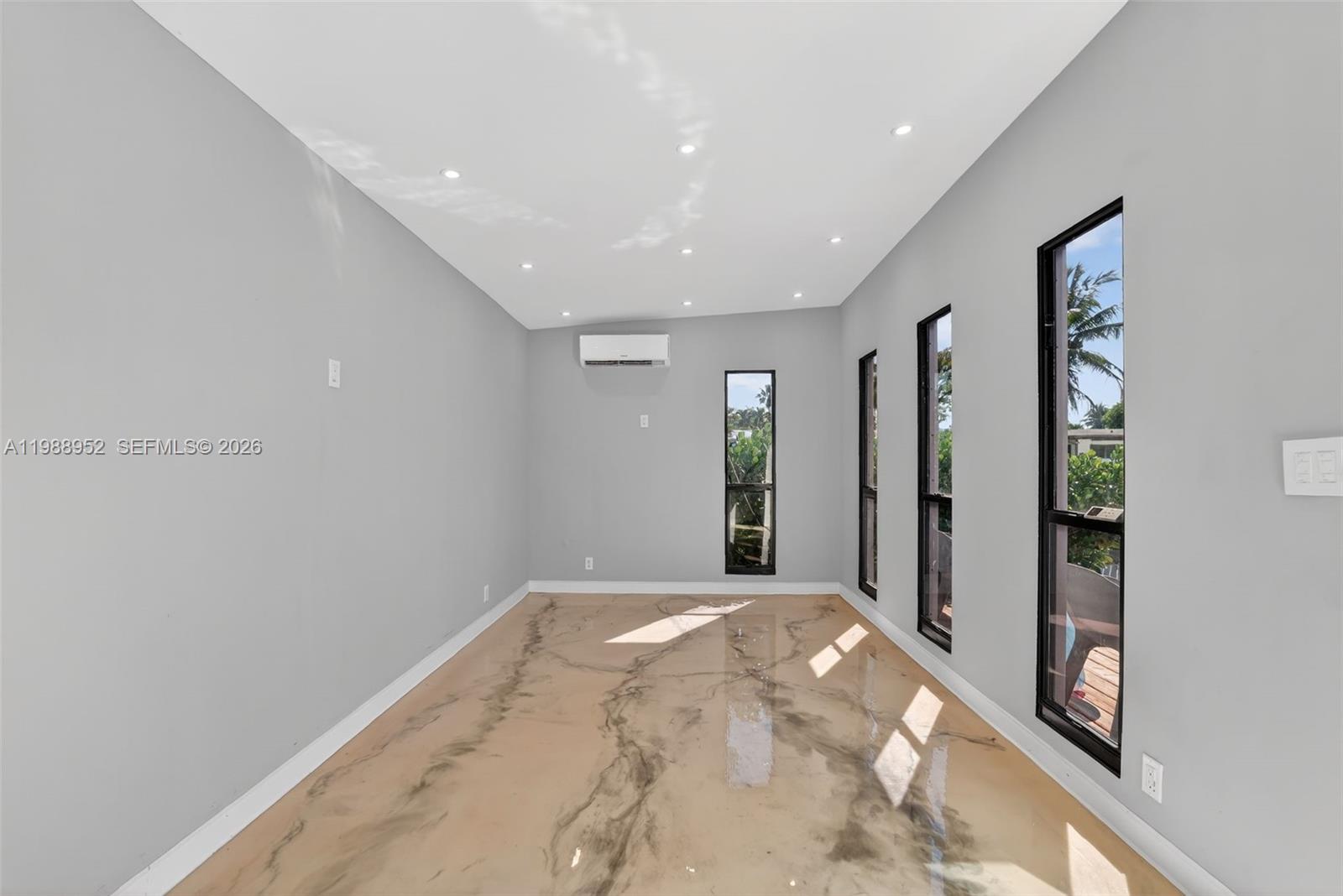 LAUDERDALE ISLES NO 2 - Residential