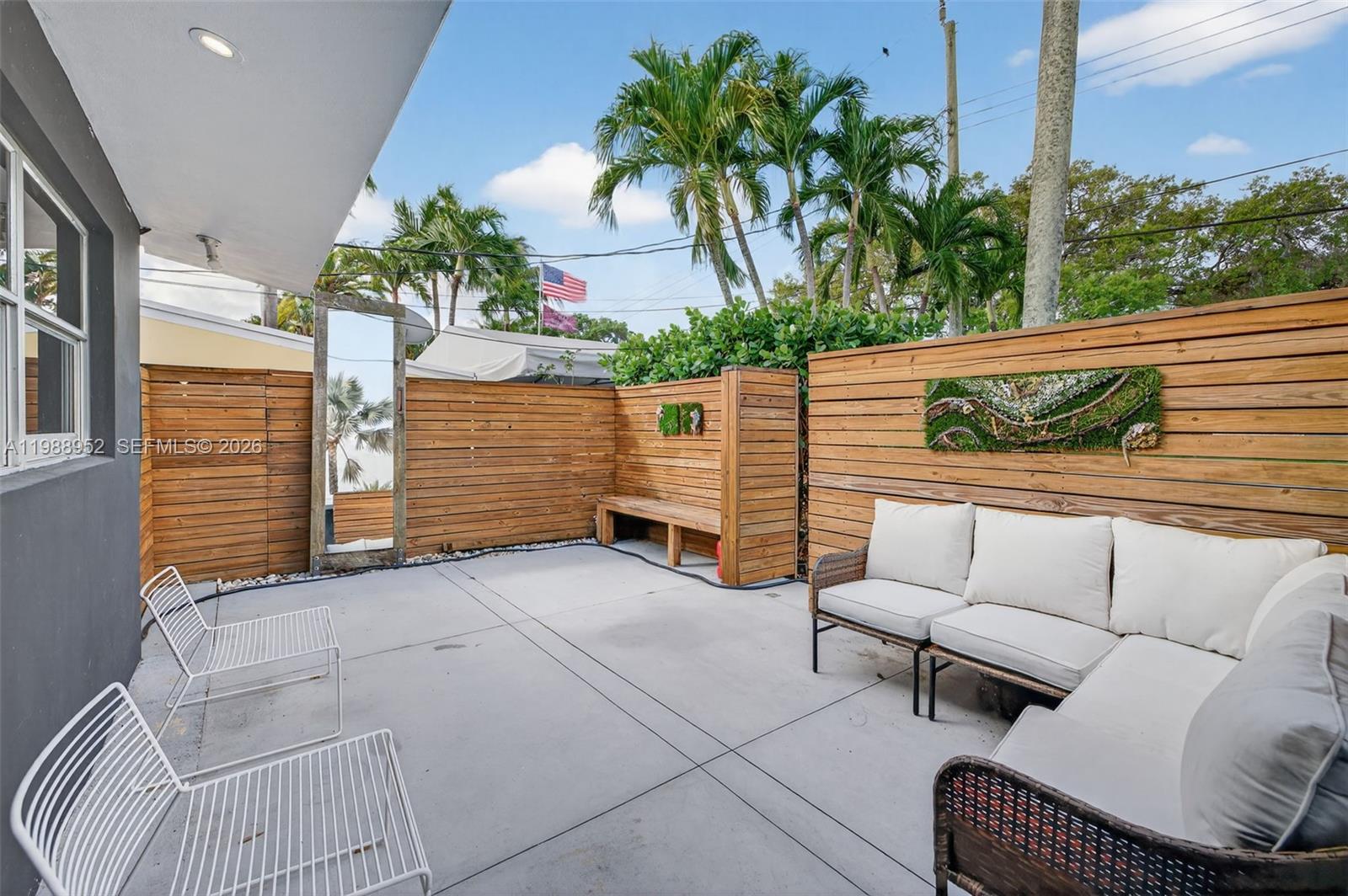 LAUDERDALE ISLES NO 2 - Residential