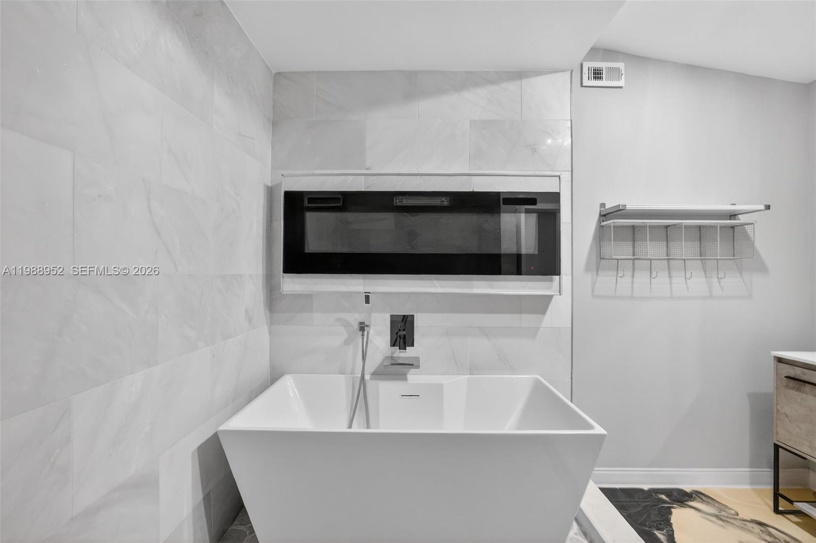 LAUDERDALE ISLES NO 2 - Residential