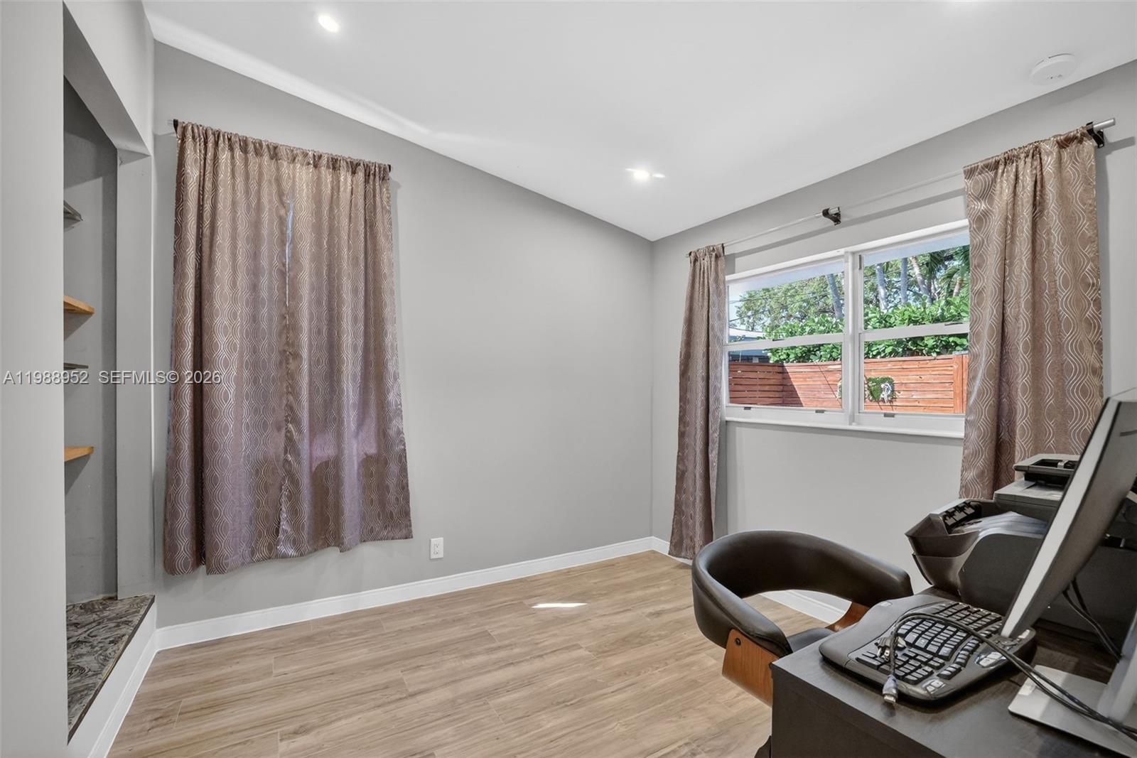 LAUDERDALE ISLES NO 2 - Residential