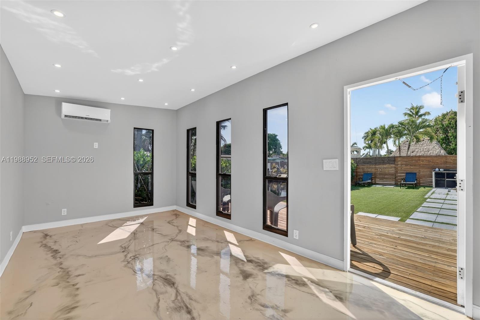 LAUDERDALE ISLES NO 2 - Residential