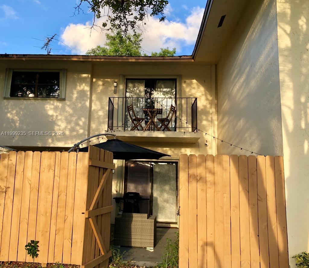 MILLER VILLAS CONDO - Residential Lease