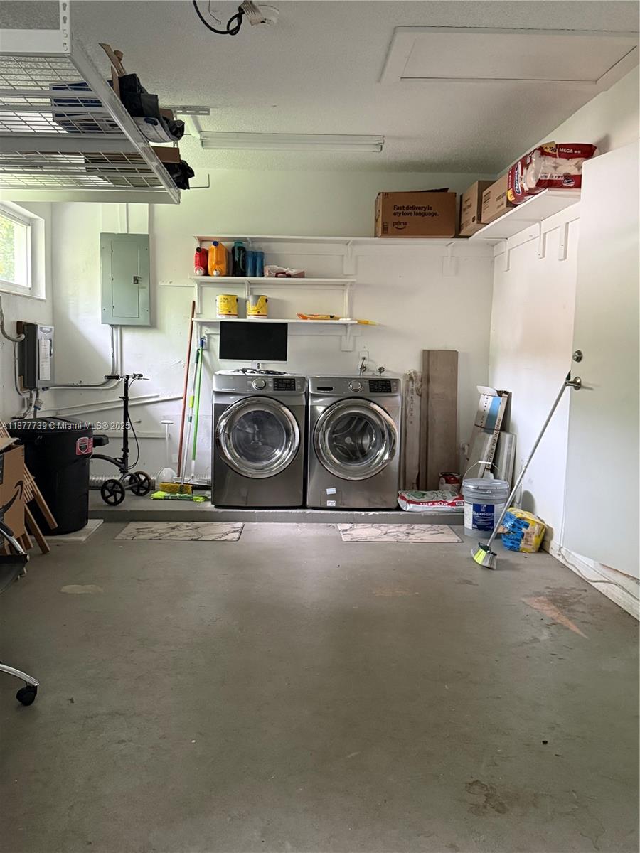 COCONUT GR SEC 1 C GAB - Residential Lease