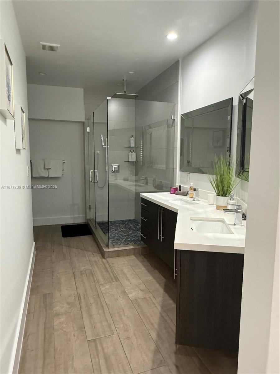 COCONUT GR SEC 1 C GAB - Residential Lease