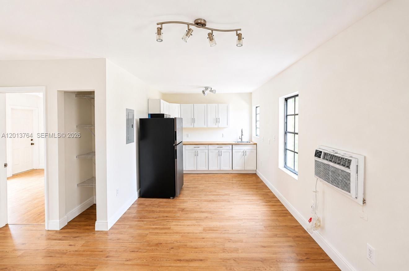 ALTOS DEL MAR NO 3 - Residential Lease