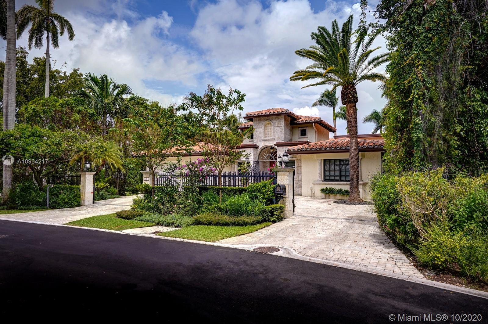 SUNSET ISLANDS-ISLAND NO - Residential