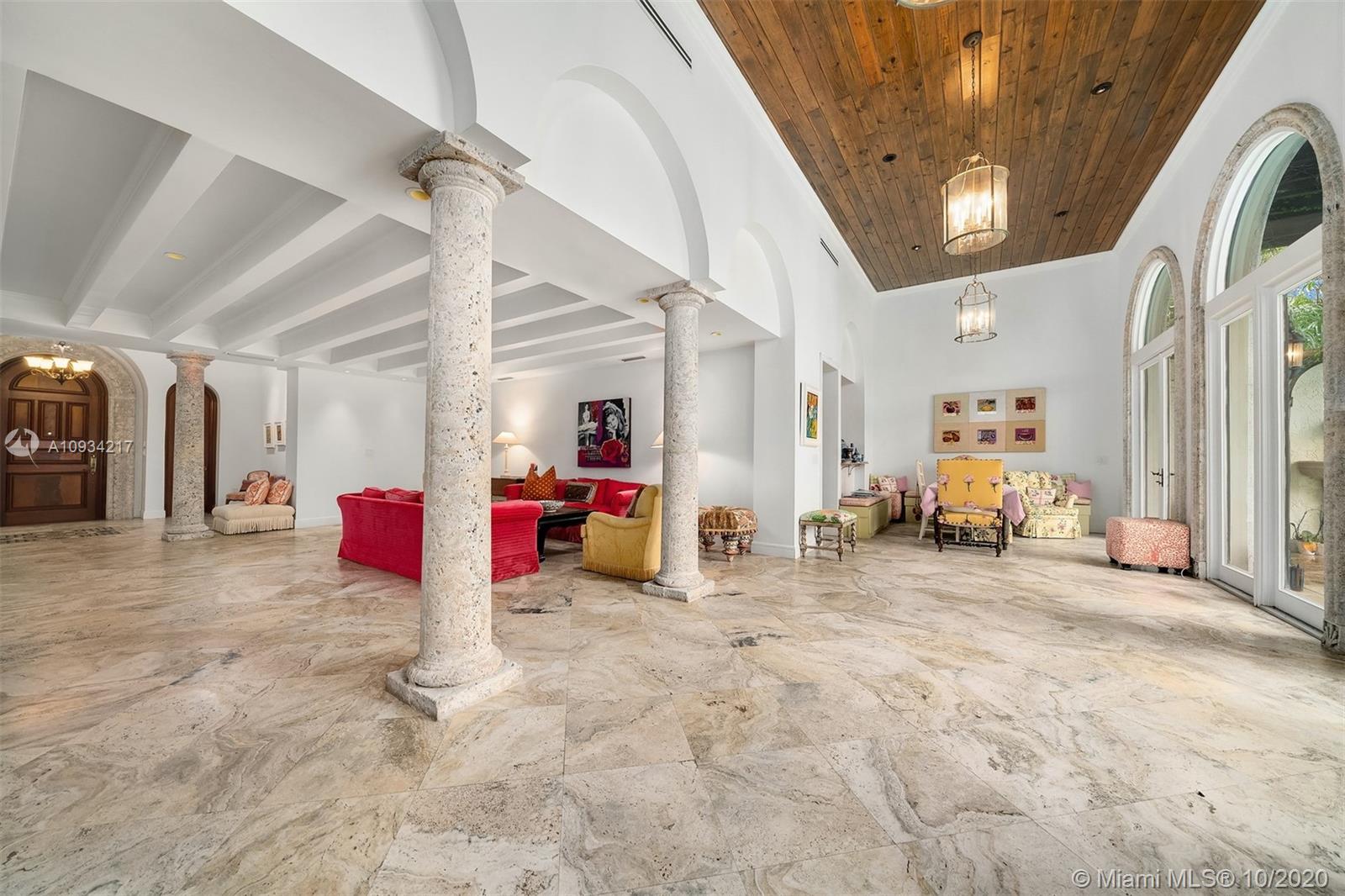 SUNSET ISLANDS-ISLAND NO - Residential