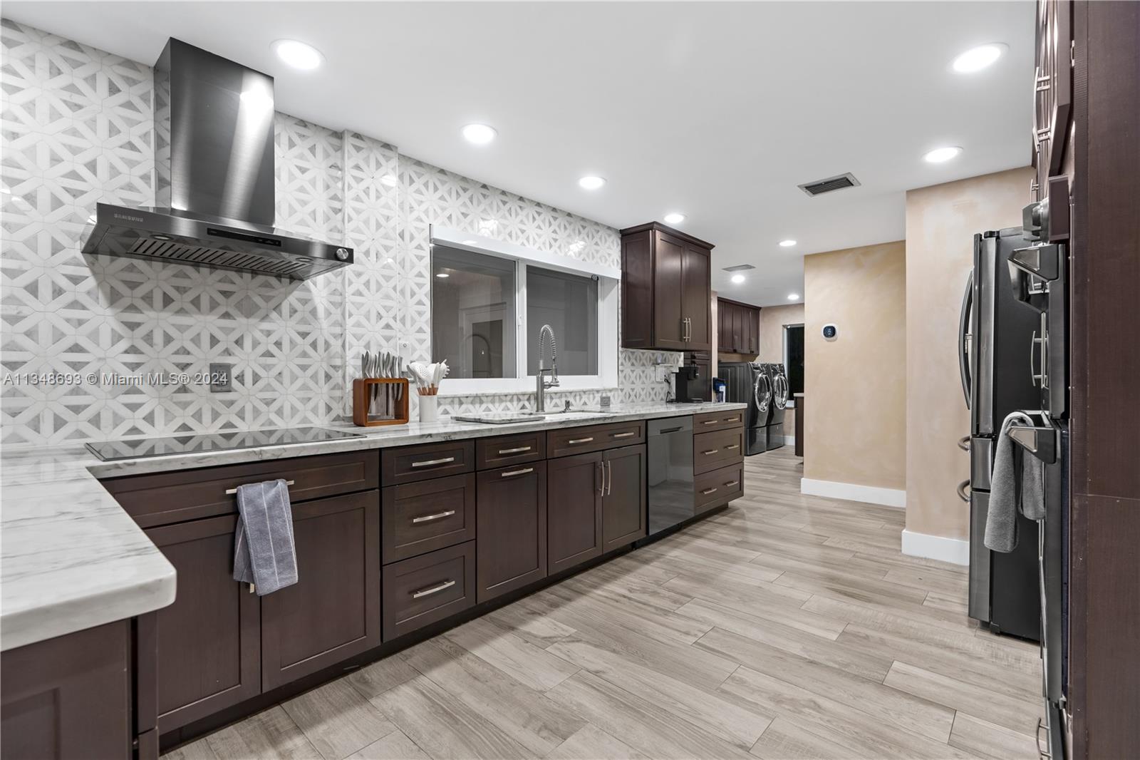 OAKLANE 1ST ADD - Residential