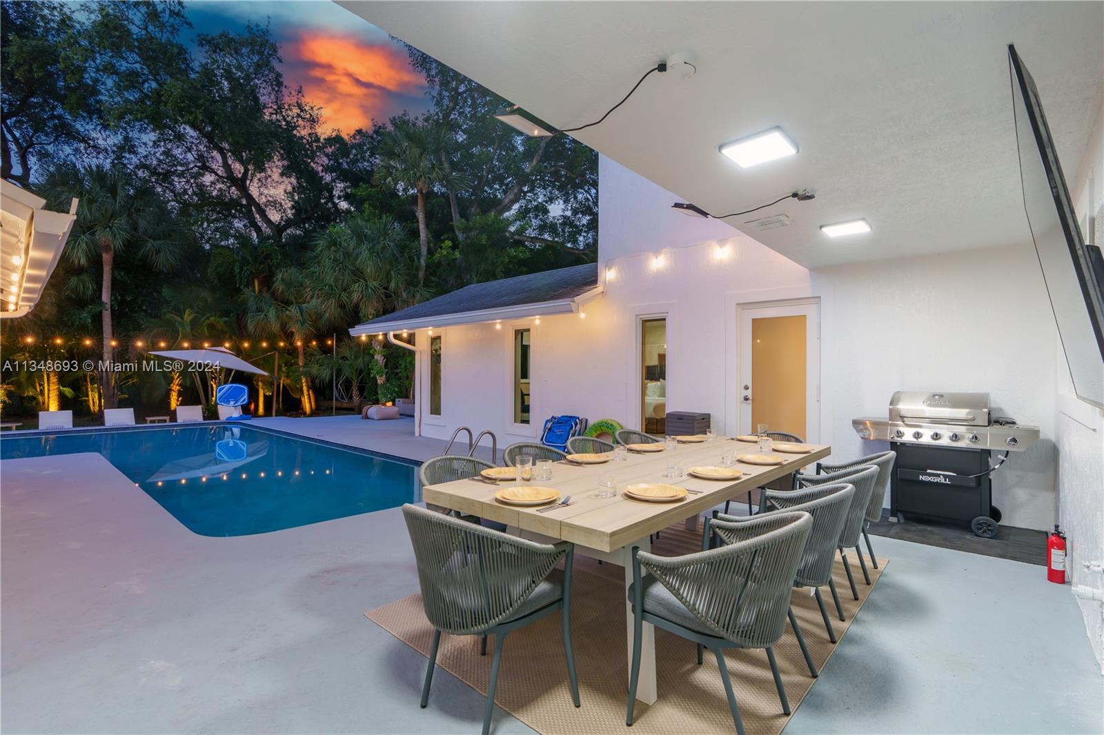 OAKLANE 1ST ADD - Residential