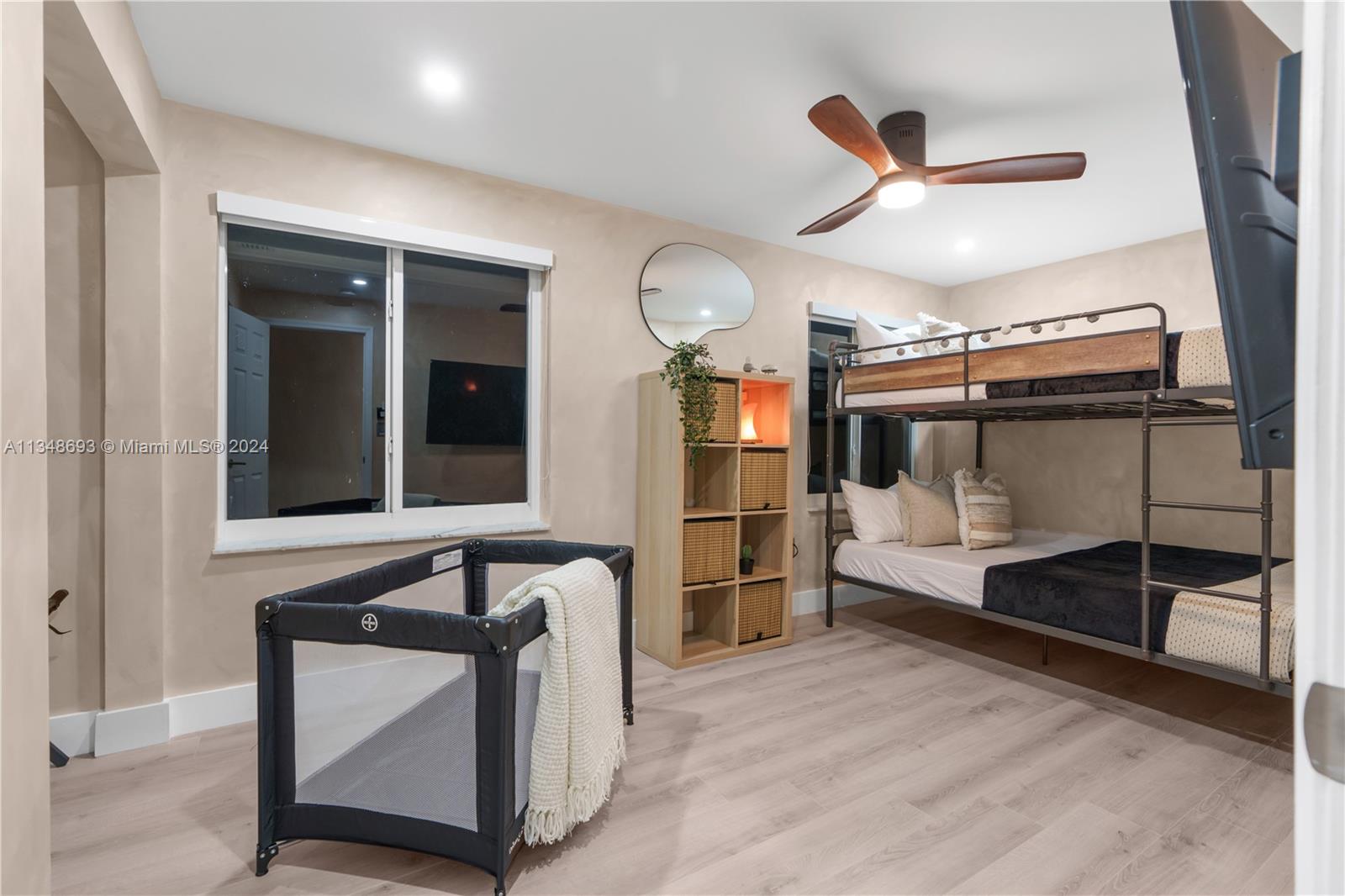 OAKLANE 1ST ADD - Residential