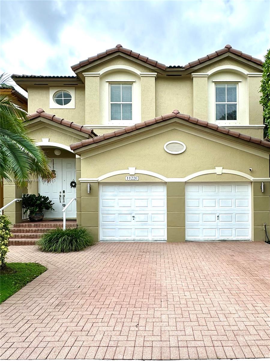 11226 NW 75th Ter .